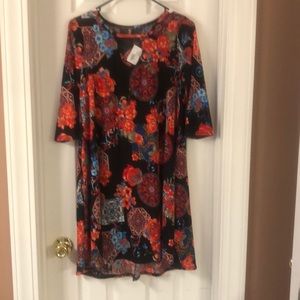 Floral dress with pockets